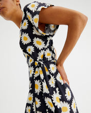 Load image into Gallery viewer, Daisy Midi Dress